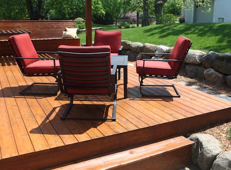 3 Reasons To Leave Deck Cleaning To The Pros