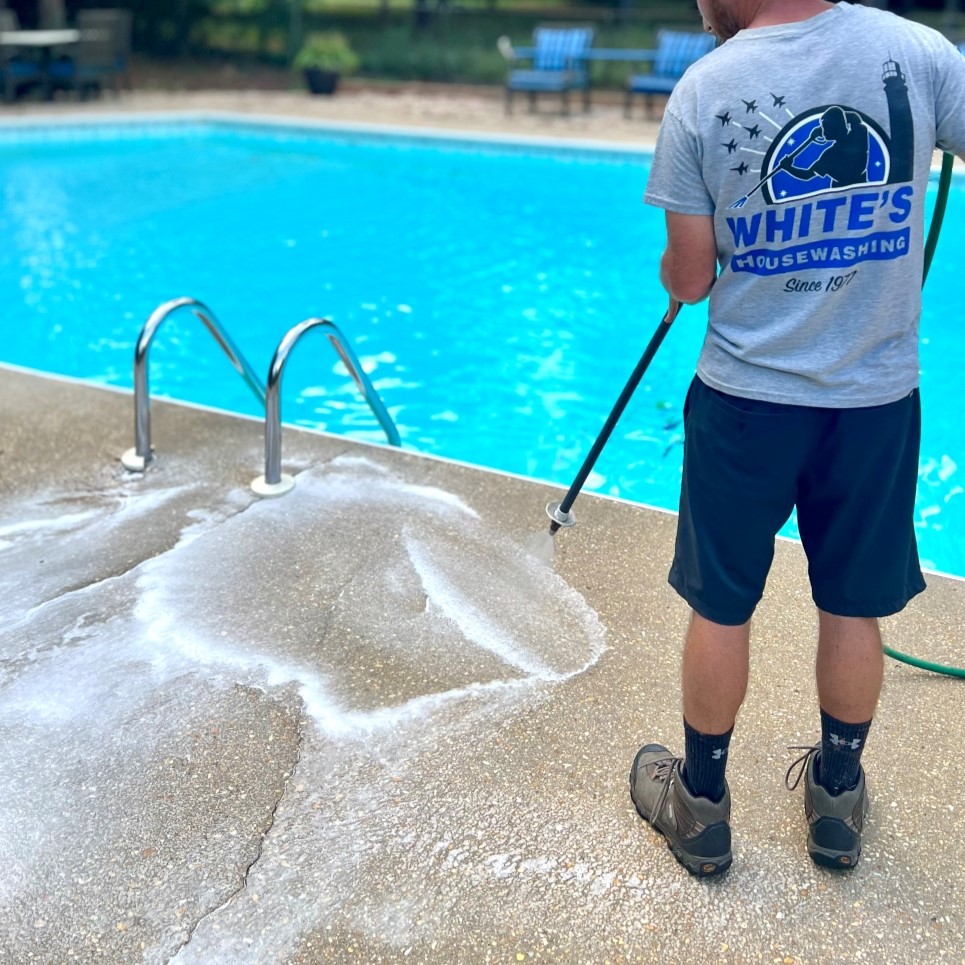 Pool Deck Cleaning Service Image